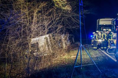 Stuttgart: LKW Anhaenger umgekippt
